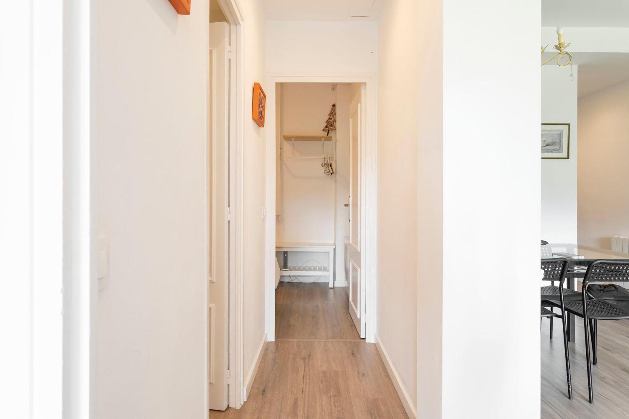 Cozy Apartment Near Fira Gran Via With Ac Οσπιταλέτ ντε Λιοβρεγάτ Εξωτερικό φωτογραφία