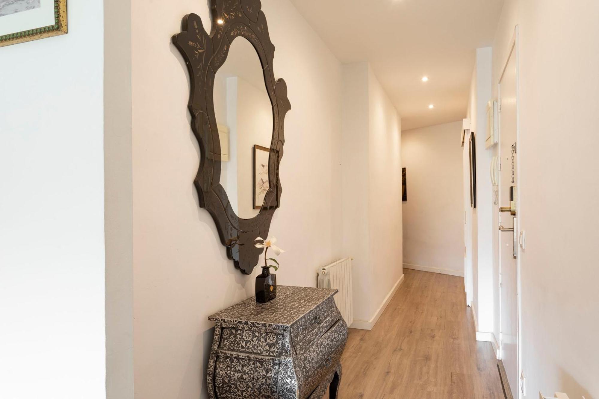 Cozy Apartment Near Fira Gran Via With Ac Οσπιταλέτ ντε Λιοβρεγάτ Εξωτερικό φωτογραφία