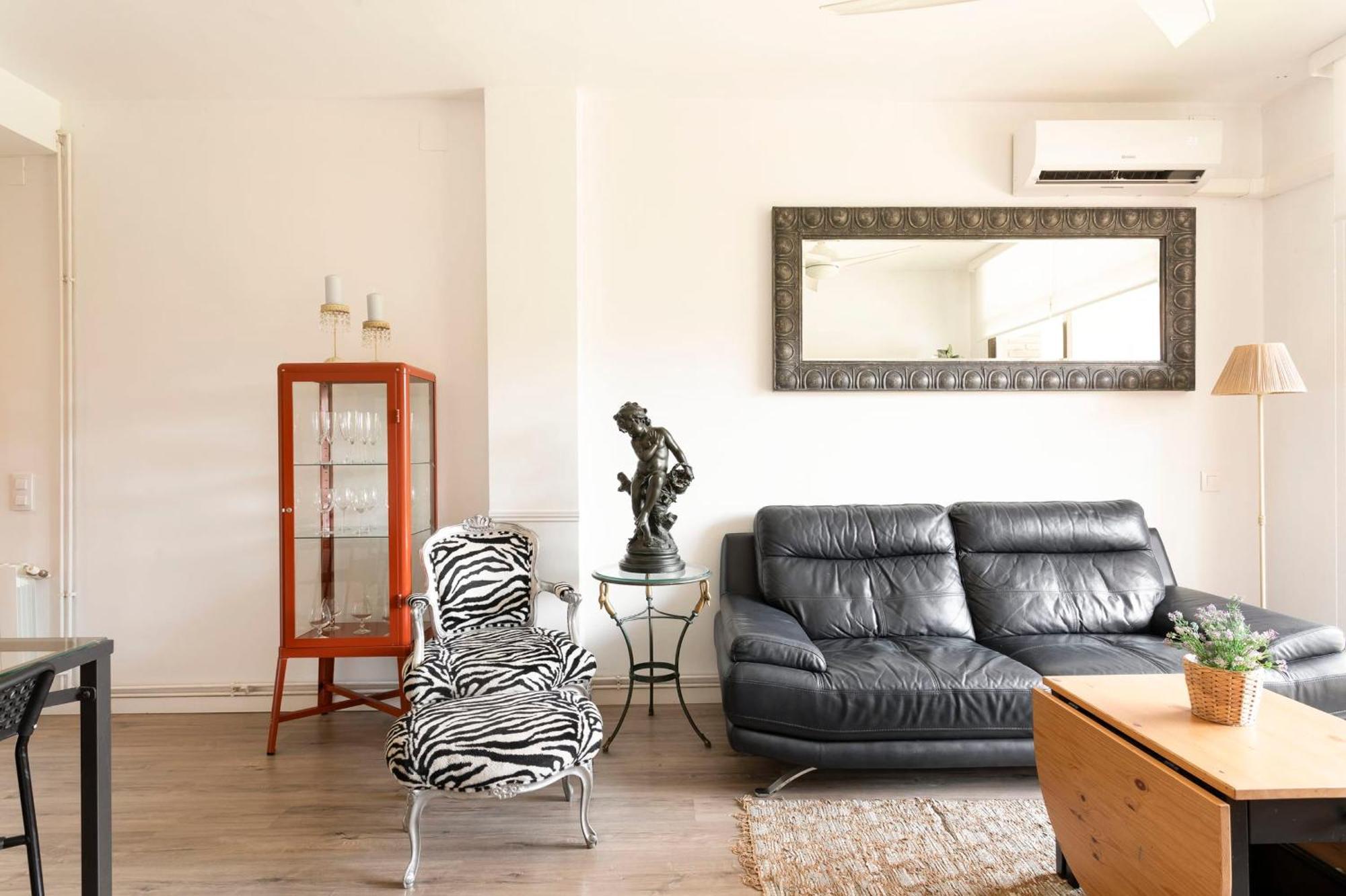 Cozy Apartment Near Fira Gran Via With Ac Οσπιταλέτ ντε Λιοβρεγάτ Εξωτερικό φωτογραφία