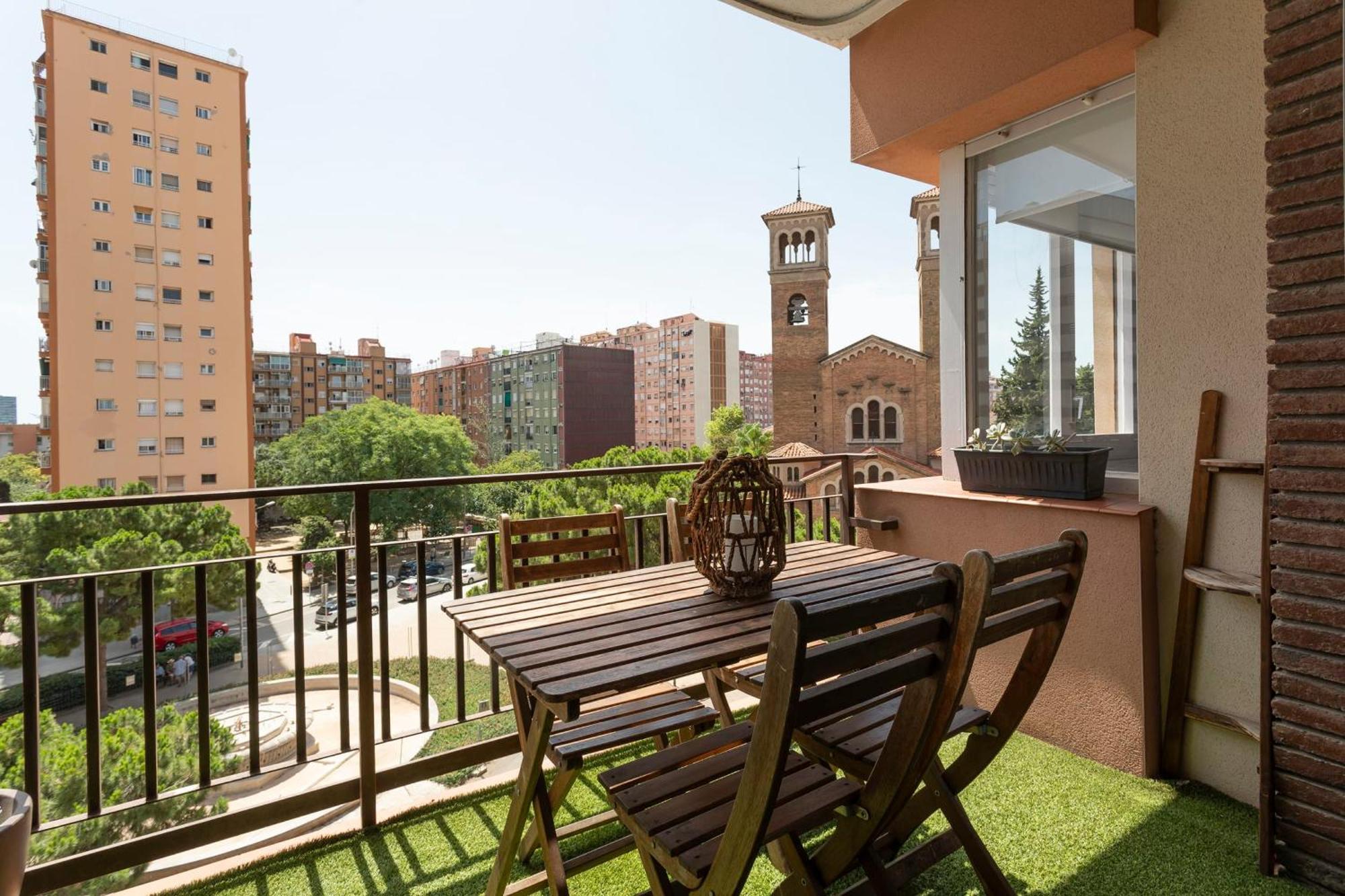 Cozy Apartment Near Fira Gran Via With Ac Οσπιταλέτ ντε Λιοβρεγάτ Εξωτερικό φωτογραφία